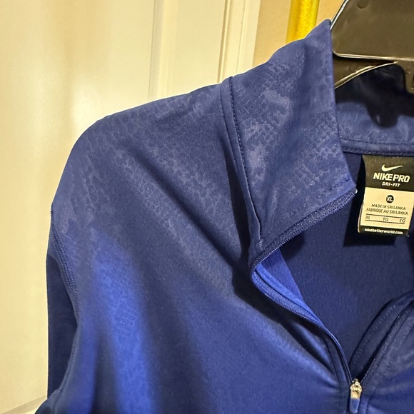 Nike Pro Dri-FIT Royal Blue Quarter-Zip Top - Picture 4 of 8